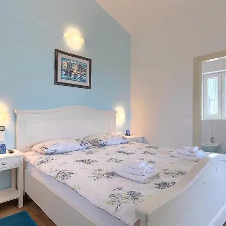 Casa Amarillo - Tinjan, Istria *